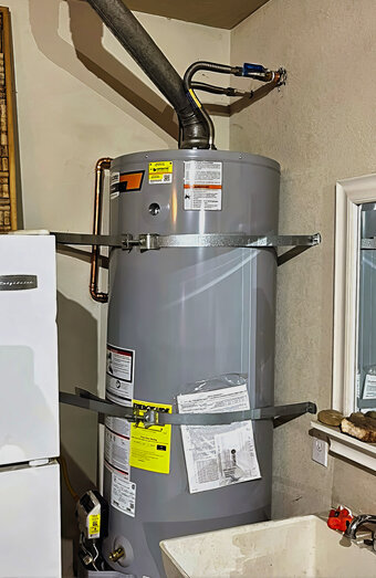 https://victoriaparkhotwater.com.au/uploads/2025/06/electric-hot-water-system-58767.jpg