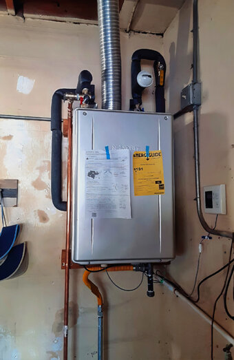https://victoriaparkhotwater.com.au/uploads/2025/06/instant-hot-water-systems-51476.jpg
